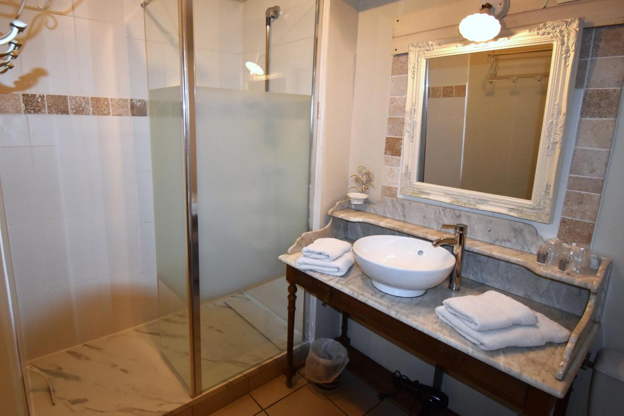 La Cle Des Bois Bed & Breakfast Le Bourg-d'Oisans Exterior photo