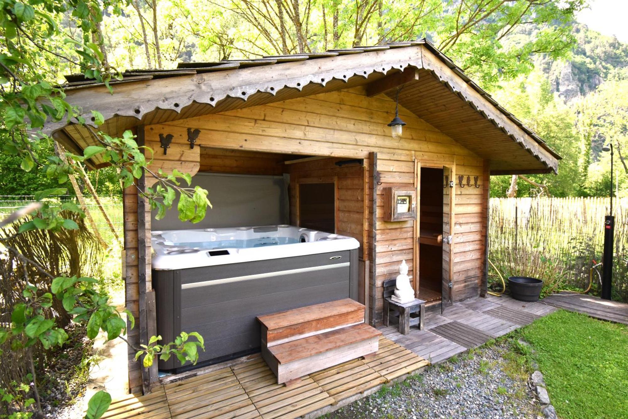 La Cle Des Bois Bed & Breakfast Le Bourg-d'Oisans Exterior photo