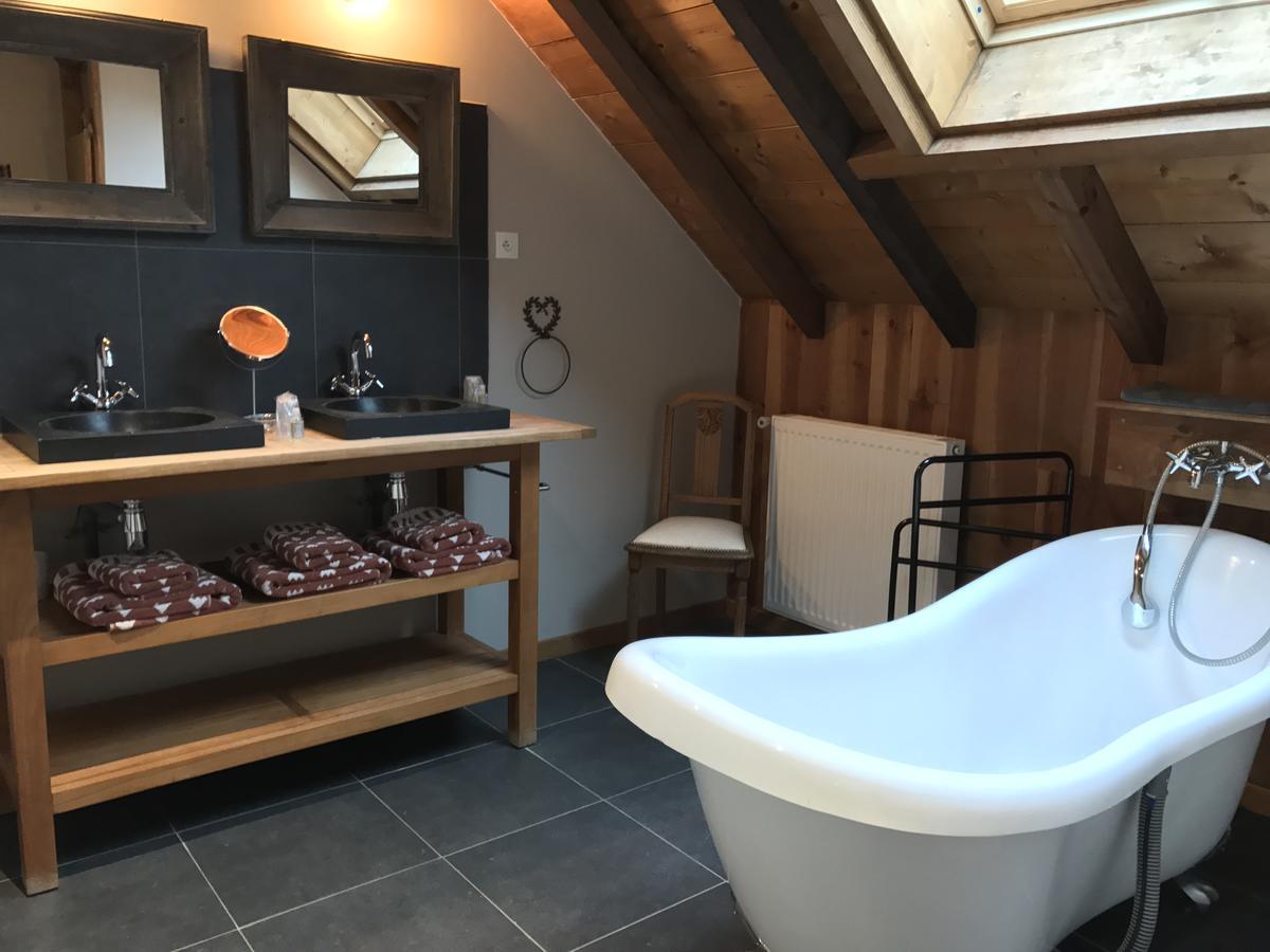 La Cle Des Bois Bed & Breakfast Le Bourg-d'Oisans Exterior photo