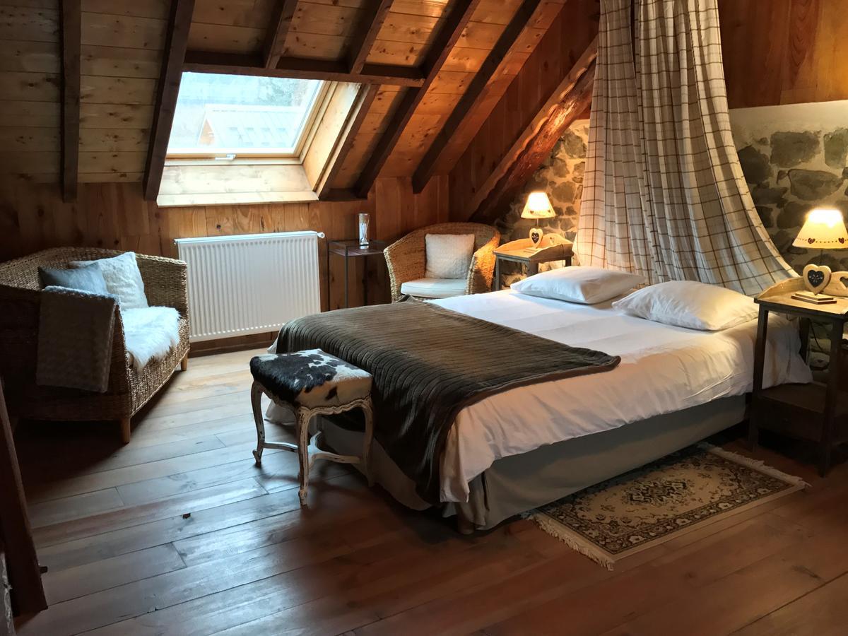 La Cle Des Bois Bed & Breakfast Le Bourg-d'Oisans Exterior photo